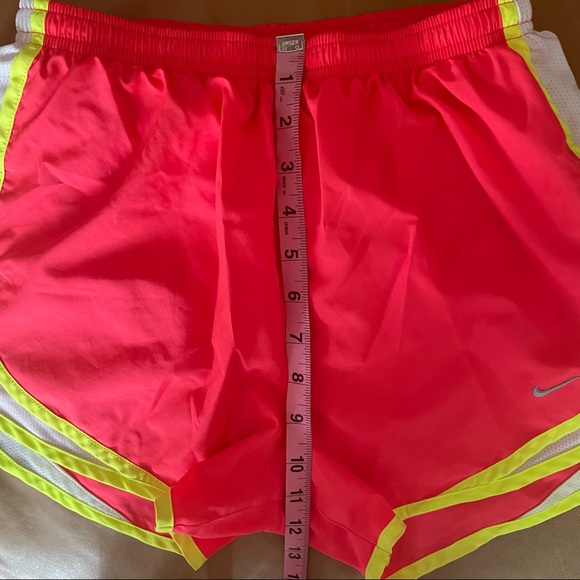 ‼️NIKE SHORTS - Picture 3 of 7